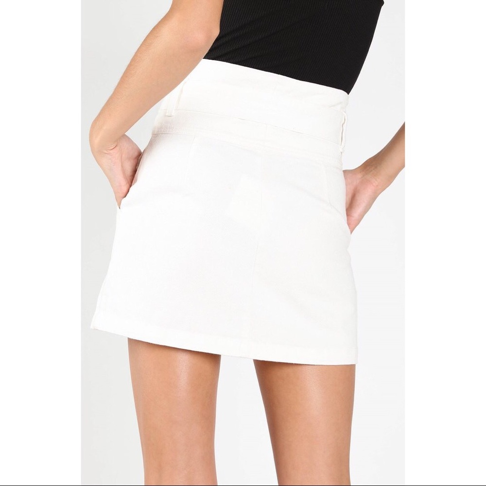 πWhite Denim High Waist Belted Skirt - Picture 4 of 8